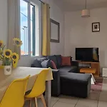 Jose's Cozy Little