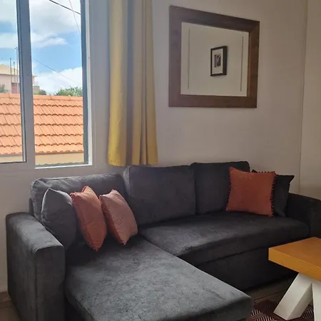 Jose's Cozy Little Funchal