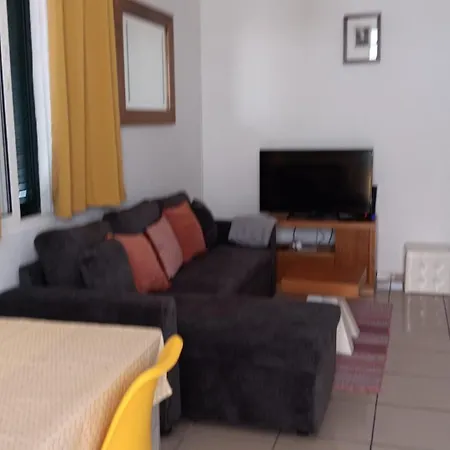 Jose's Cozy Little Apartman