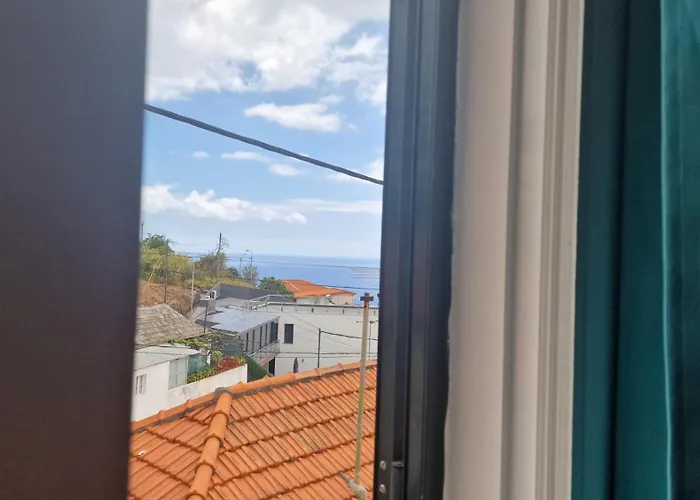 Jose's Cozy Little * Funchal (Madeira)